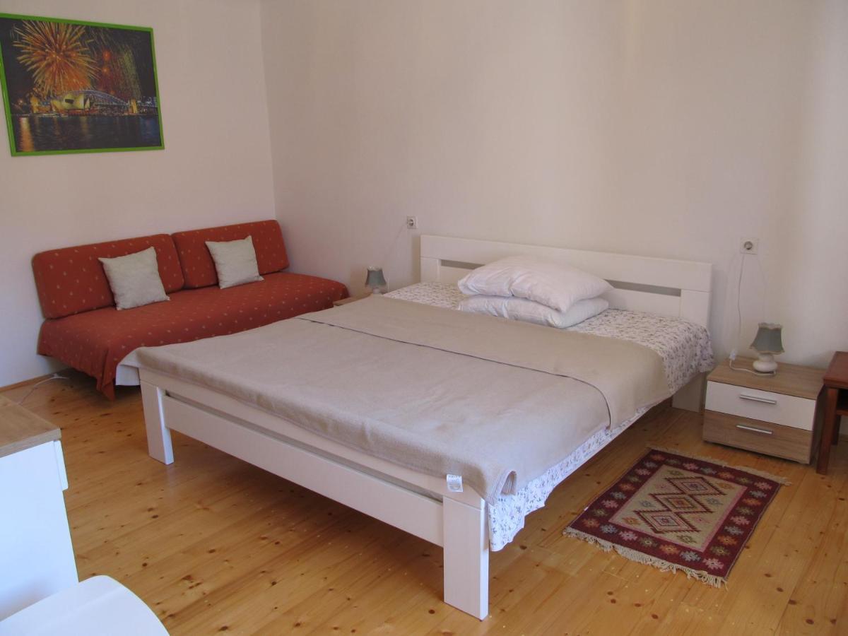 Apartments Anita Вели-Лошинь Экстерьер фото